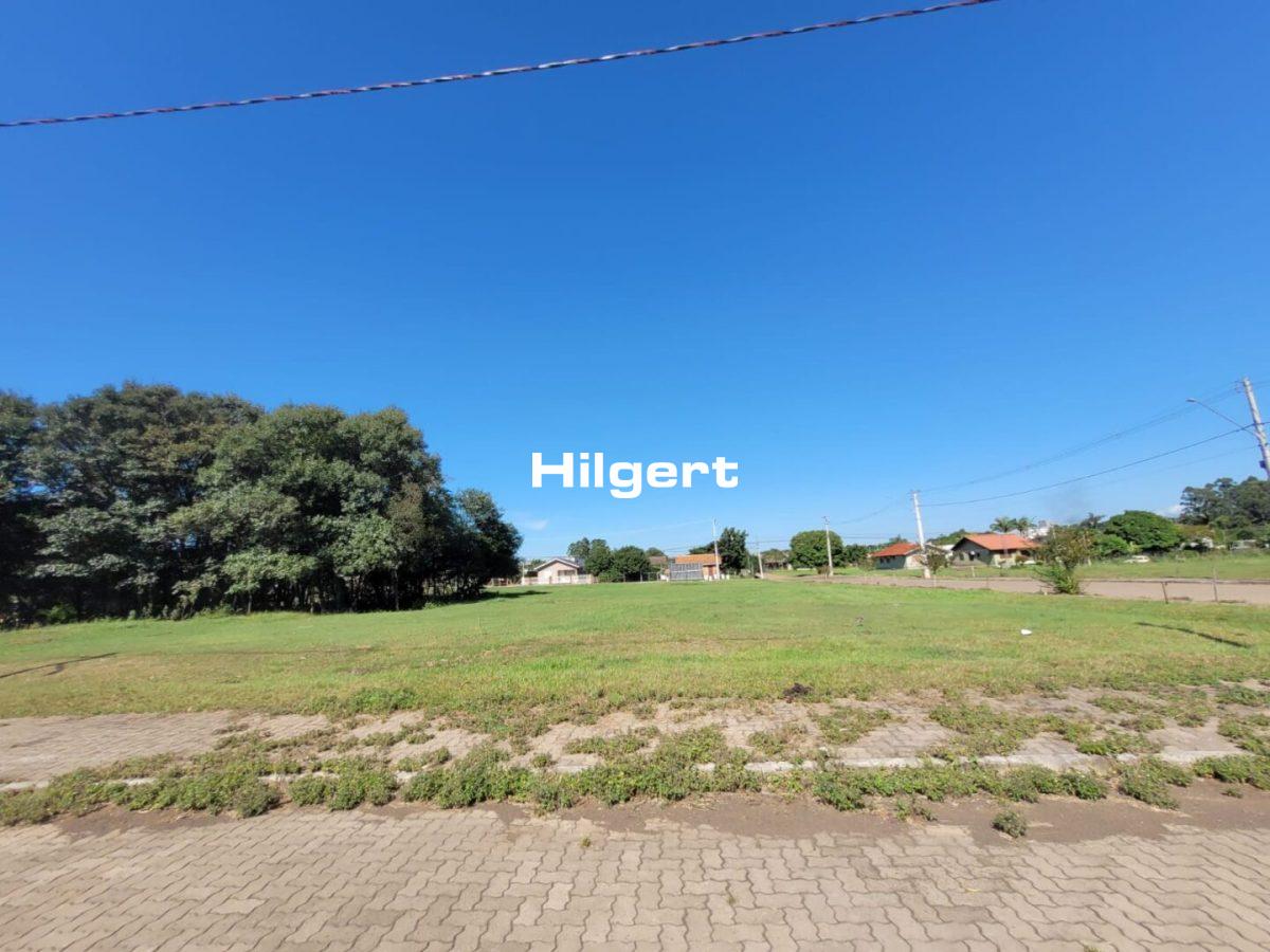 Terreno de esquina no Loteamento Colina do Campo, em São Caetano