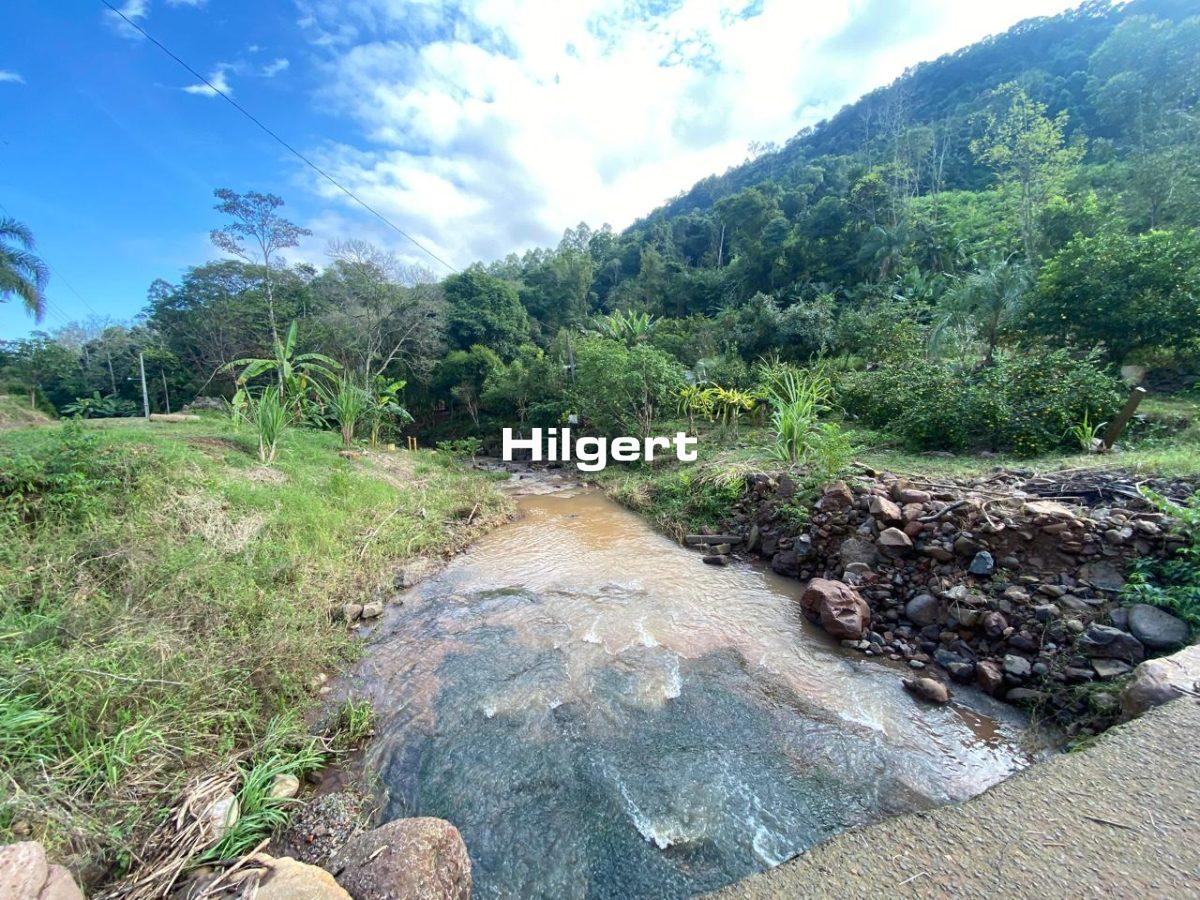Área de terras em Travesseiro