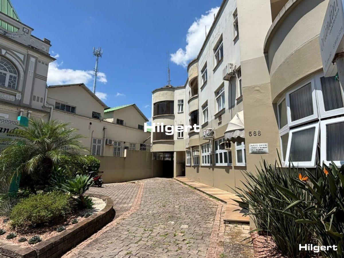 Apartamento com 03 dormitórios no Centro de Arroio do Meio