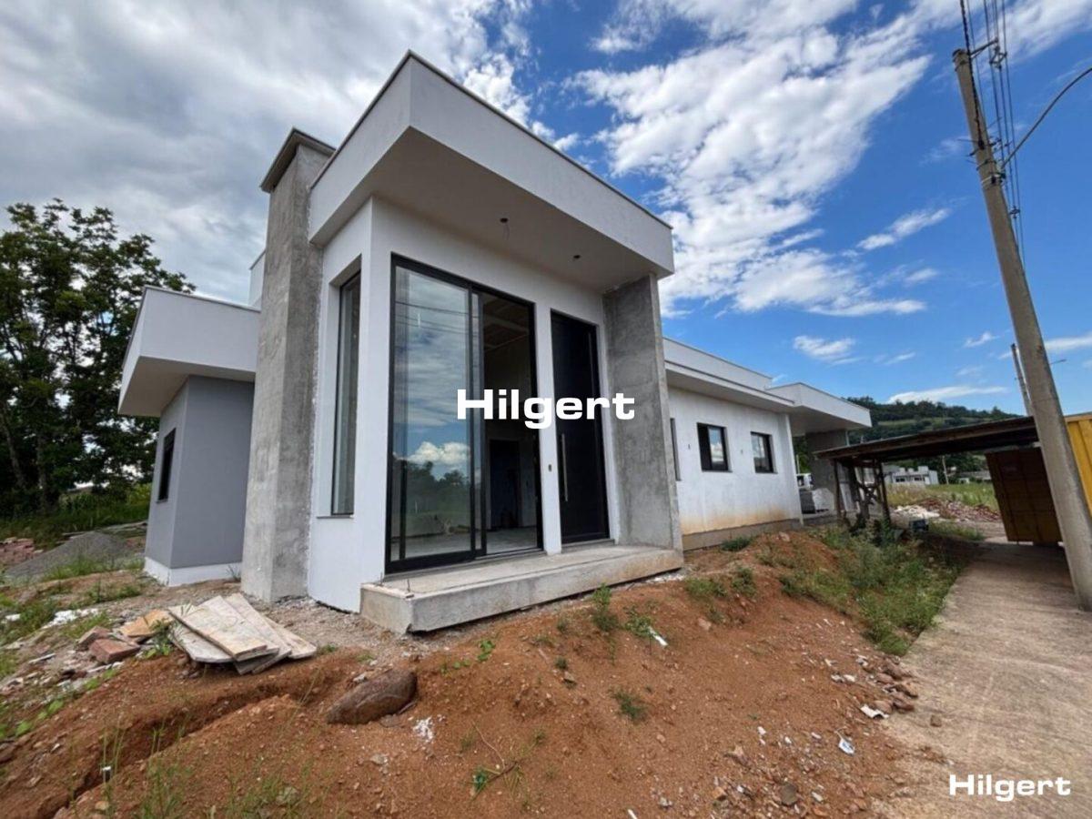 Casa nova com 03 dormitórios – Bairro São Caetano